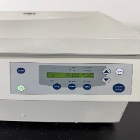Eppendorf 5810 Centrifuge image 2